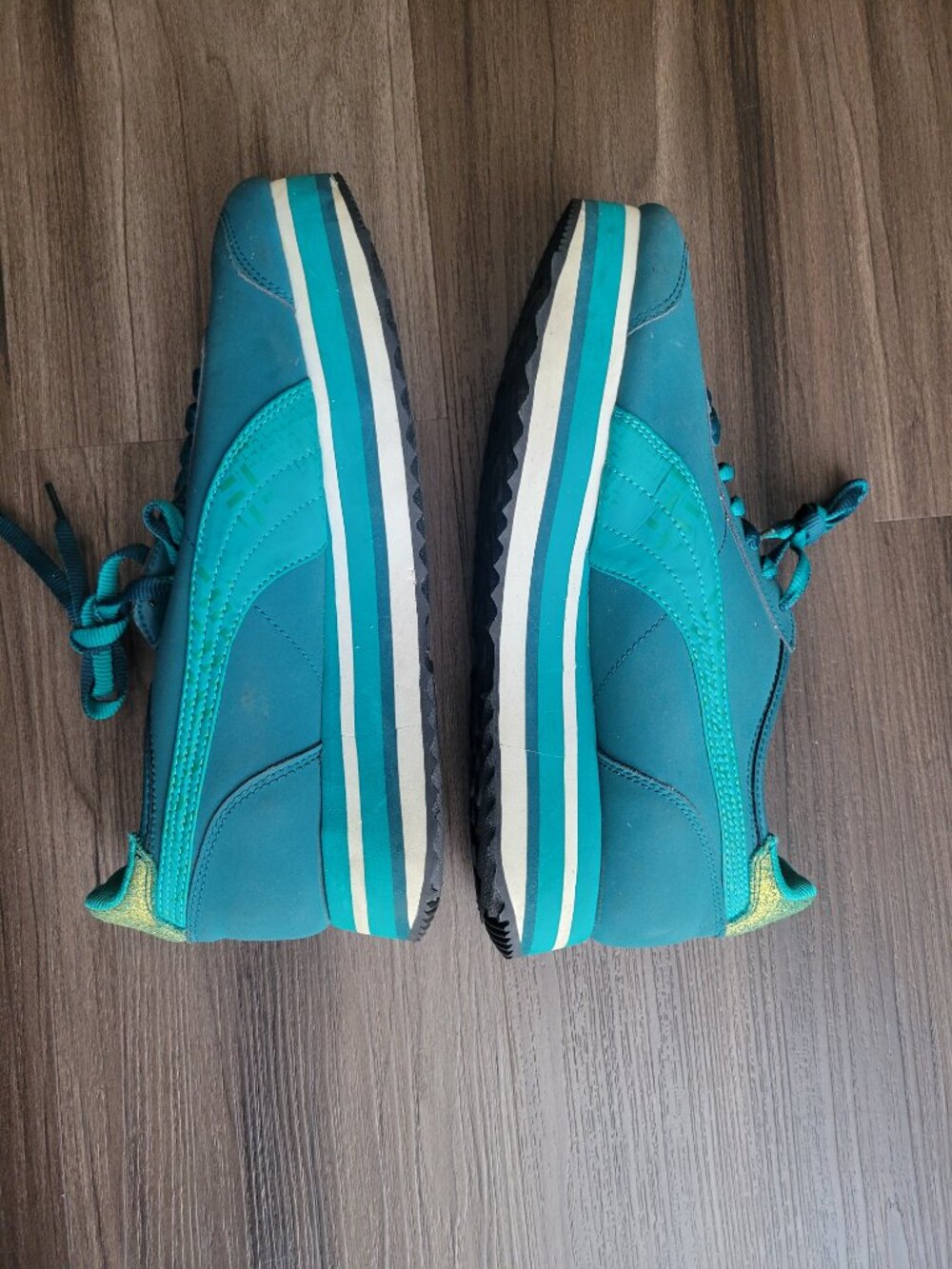 Puma Sneakers - Picture 2 of 6